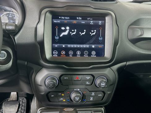 Used 2023 Jeep Renegade Altitude w/ Sun/Sound Group image 24