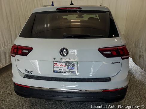 Used 2022 Volkswagen Tiguan SE AWD/4WD image 6