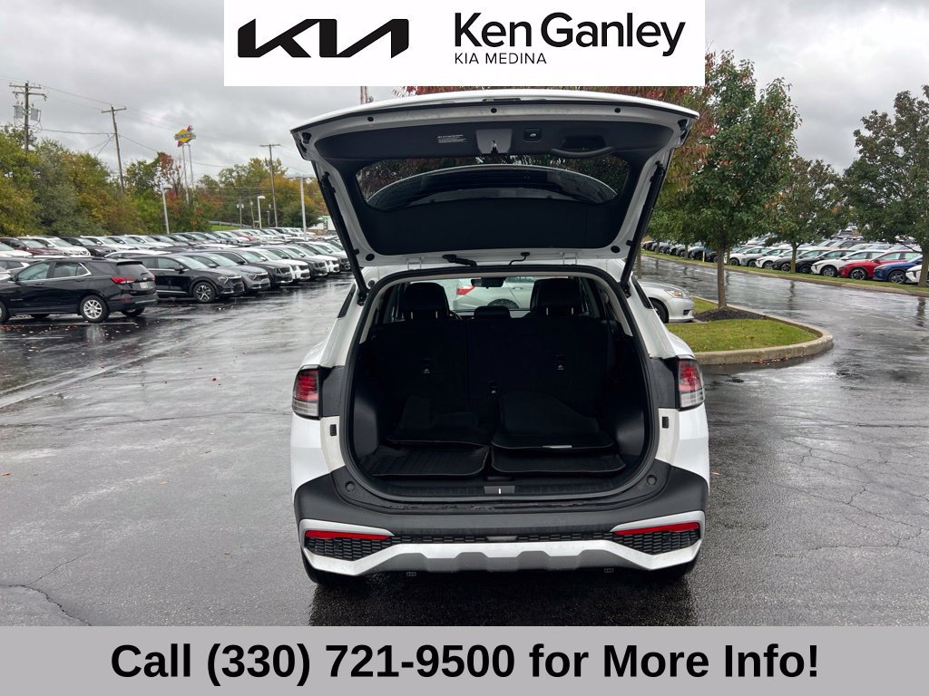 Certified 2025 Kia Sportage EX w/ Premium Package AWD/4WD image 49