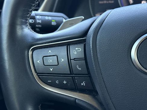 Used 2019 Lexus ES 300h w/ Premium Package FWD image 26