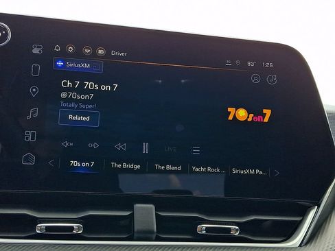 Used 2025 Chevrolet Equinox LT FWD image 24