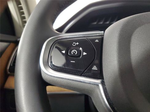 Certified 2024 Volvo XC90 B6 Plus w/ Protection Package Premier AWD/4WD image 25