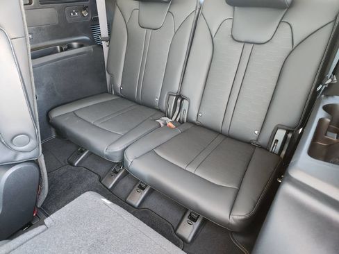 Certified 2025 Kia Sorento EX AWD/4WD image 10