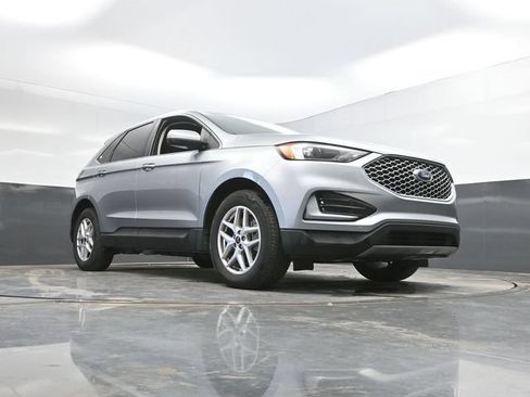 Used 2024 Ford Edge SEL AWD/4WD image 45
