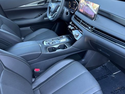 New 2026 INFINITI QX60 Luxe w/ Cargo Package image 17