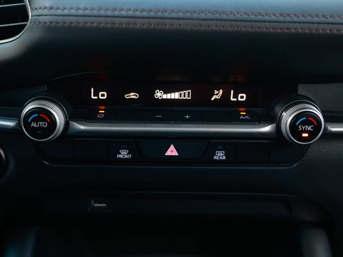 Used 2021 MAZDA MAZDA3 s image 36