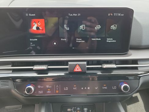 New 2026 Kia Sportage EX image 9