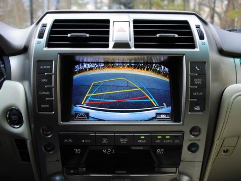 Used 2016 Lexus GX 460 Luxury image 24