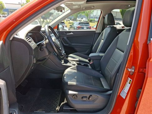 Used 2019 Volkswagen Tiguan SEL w/ 3rd Row Seat Package AWD/4WD image 13