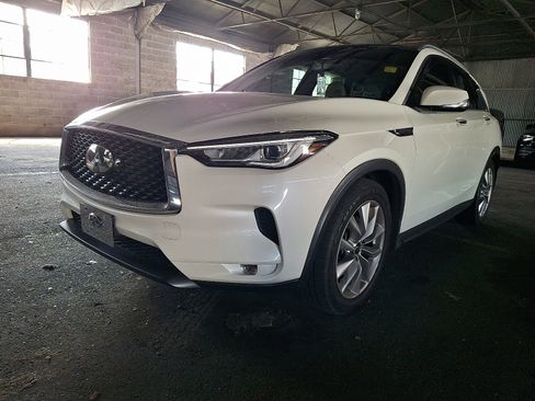 Used 2020 INFINITI QX50 Luxe w/ Cargo Package AWD/4WD image 1