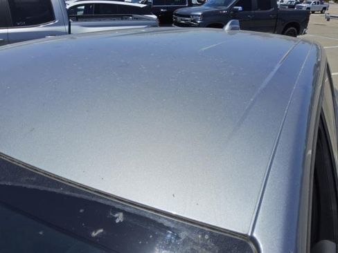 Used 2026 Chevrolet Equinox EV LT FWD image 9