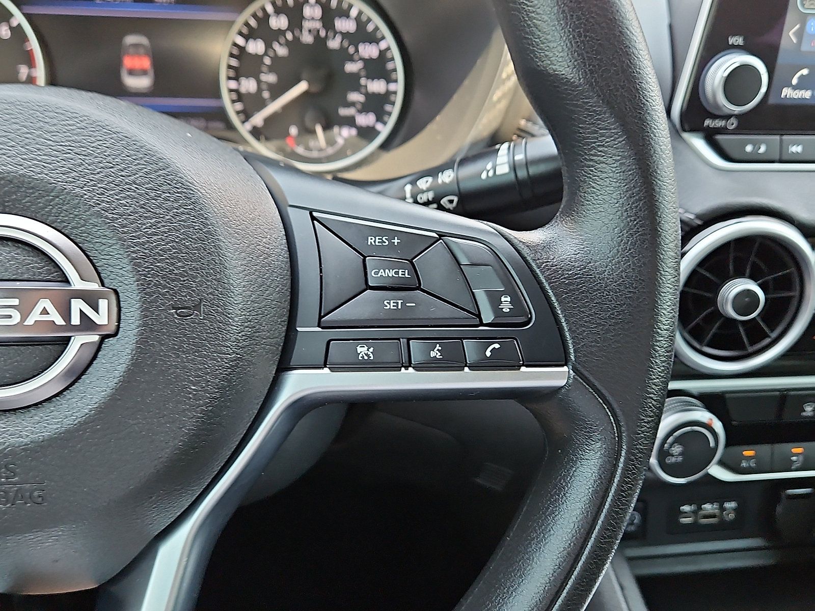 Used 2025 Nissan Sentra SV FWD image 17