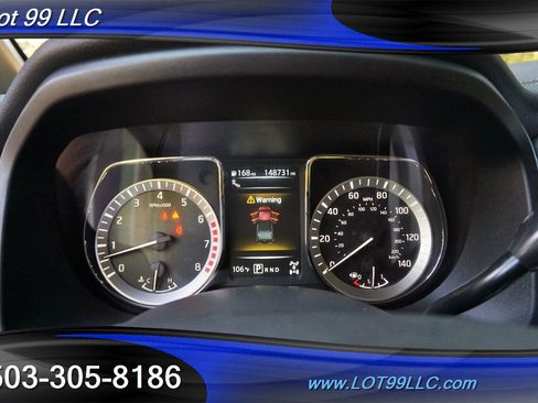 Used 2017 Nissan Titan SL image 22