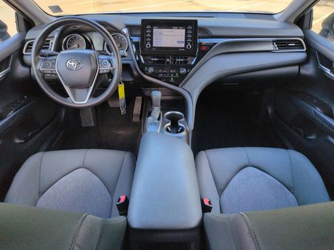 Used 2022 Toyota Camry LE image 21