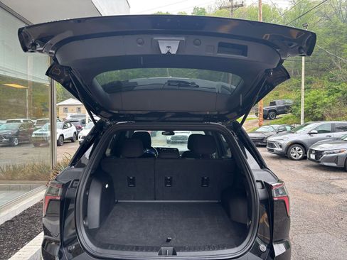 Used 2025 Chevrolet Equinox LT FWD image 32