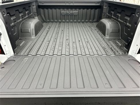 New 2026 GMC Sierra 1500 Elevation image 26