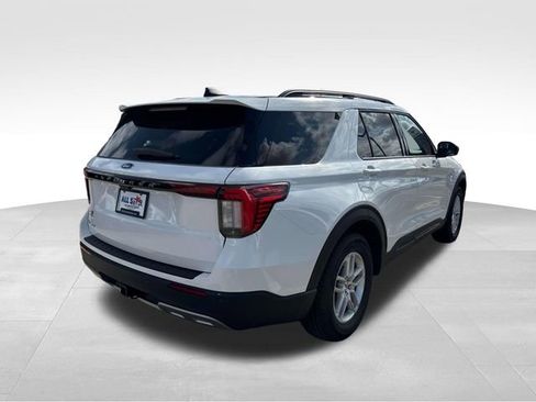 New 2026 Ford Explorer Active w/ Active Comfort Package image 8
