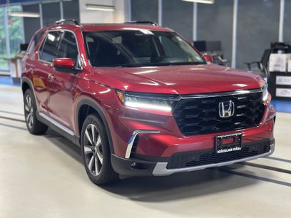 New 2025 Honda Pilot Touring