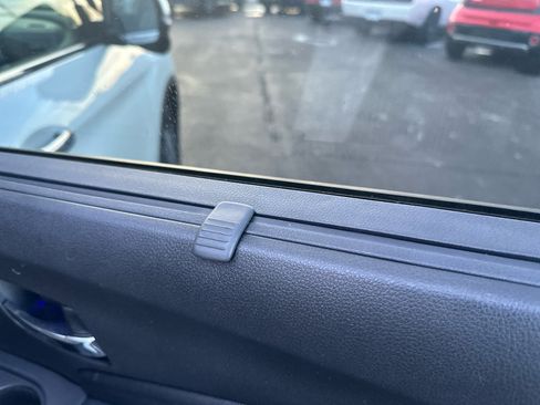 Used 2017 Honda Pilot Touring image 26