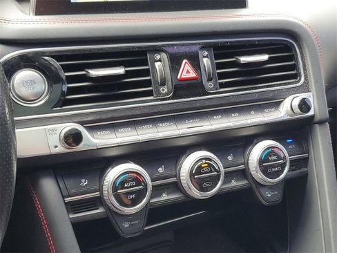 Used 2019 Genesis G70 3.3T Advanced w/ Sport Package image 28