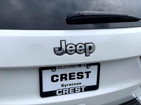 Used 2020 Jeep Grand Cherokee Limited AWD/4WD image 30