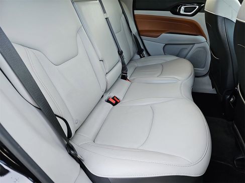 Used 2022 Jeep Compass Limited image 14