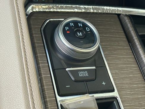 Used 2023 Ford Expedition Max Limited image 15