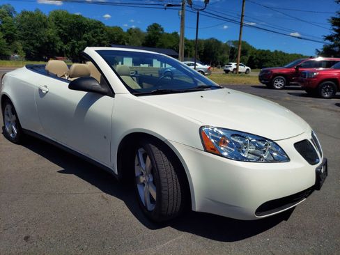 Used 2007 Pontiac G6 GT w/ Sport Package FWD image 3