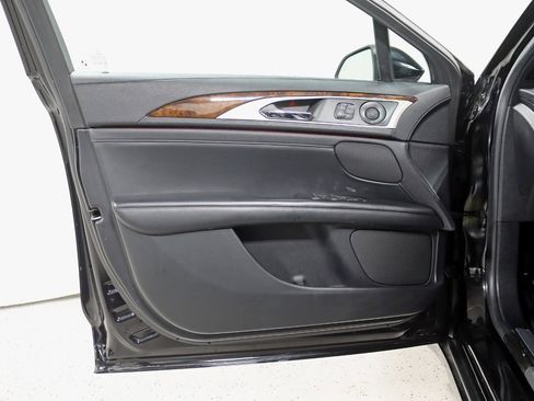 Used 2020 Lincoln MKZ Reserve w/ Monochromatic Package image 31