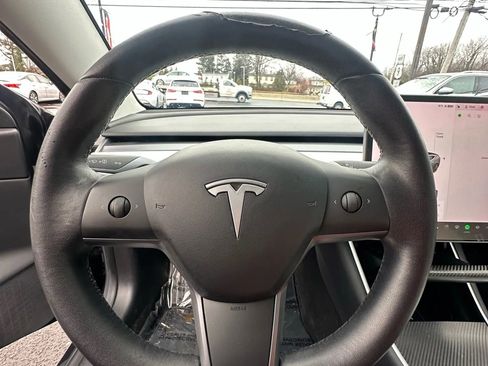 Used 2019 Tesla Model 3 Long Range image 19