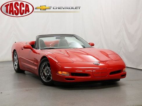 Used 1999 Chevrolet Corvette Convertible RWD image 1