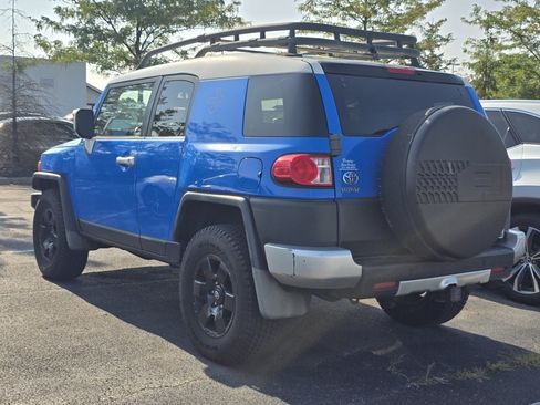 Used 2007 Toyota FJ Cruiser 4WD w/ Upgrade Pkg 1 image 5