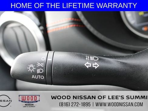 New 2025 Nissan Versa SR w/ Trunk Package image 21