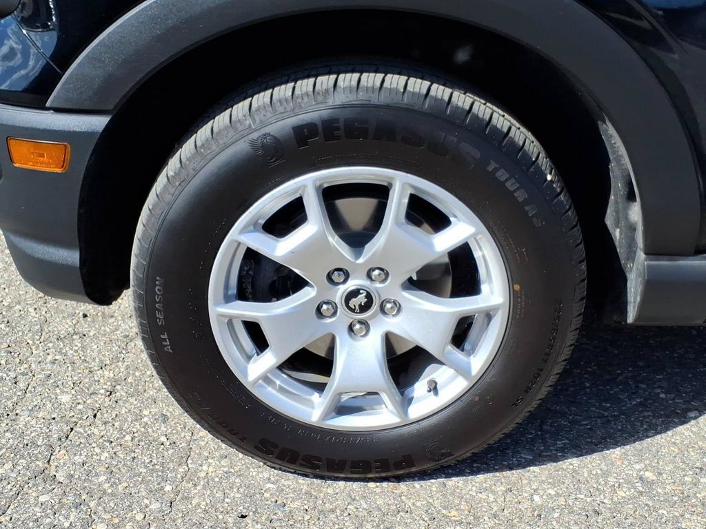 Used 2021 Ford Bronco Sport AWD/4WD image 9
