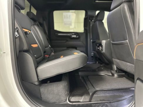 Used 2025 GMC Sierra 1500 AT4 w/ AT4 Premium Package image 30