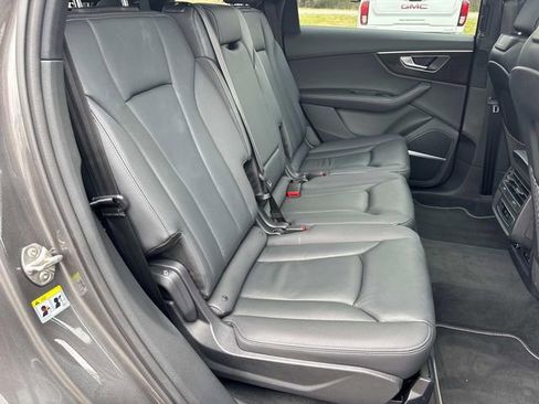 Used 2025 Audi Q7 3.0T Premium Plus image 25