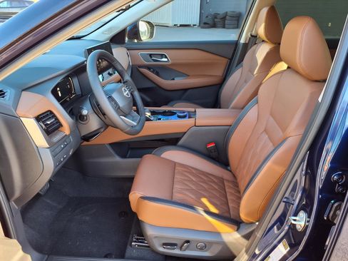 New 2026 Nissan Rogue Platinum w/ Platinum Premium Package image 11