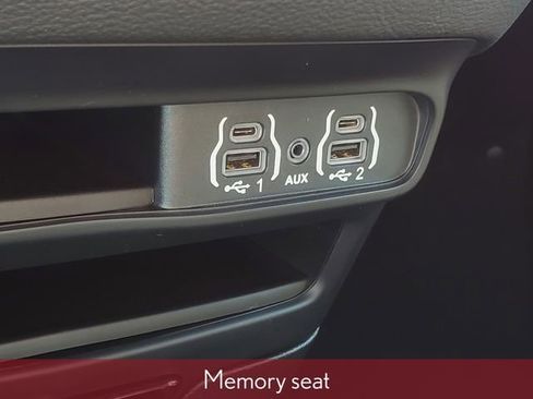 Used 2023 Chrysler Pacifica Touring-L w/ S Appearance Package AWD/4WD image 27