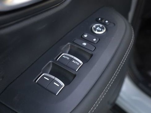 New 2026 Honda HR-V EX-L image 15