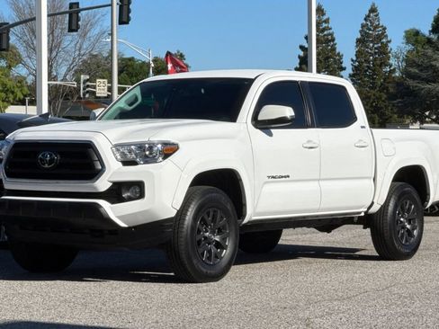 Certified 2023 Toyota Tacoma SR5 image 7