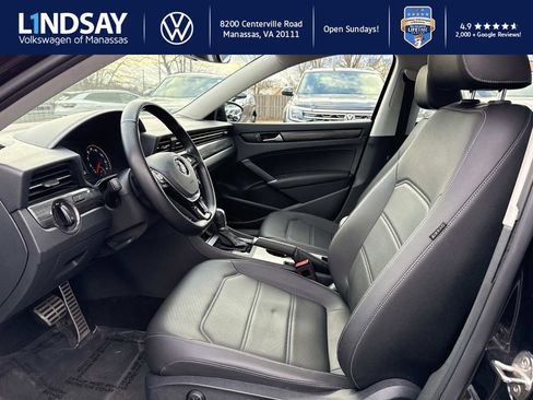 Used 2020 Volkswagen Passat 2.0T R-Line image 9
