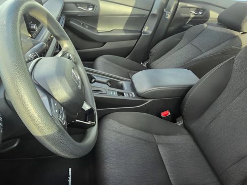 Used 2025 Honda Accord LX image 15