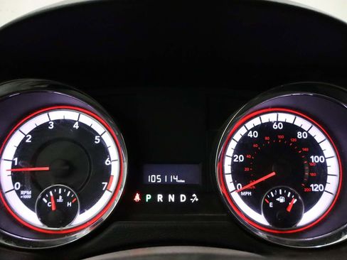 Used 2020 Dodge Grand Caravan SXT image 4