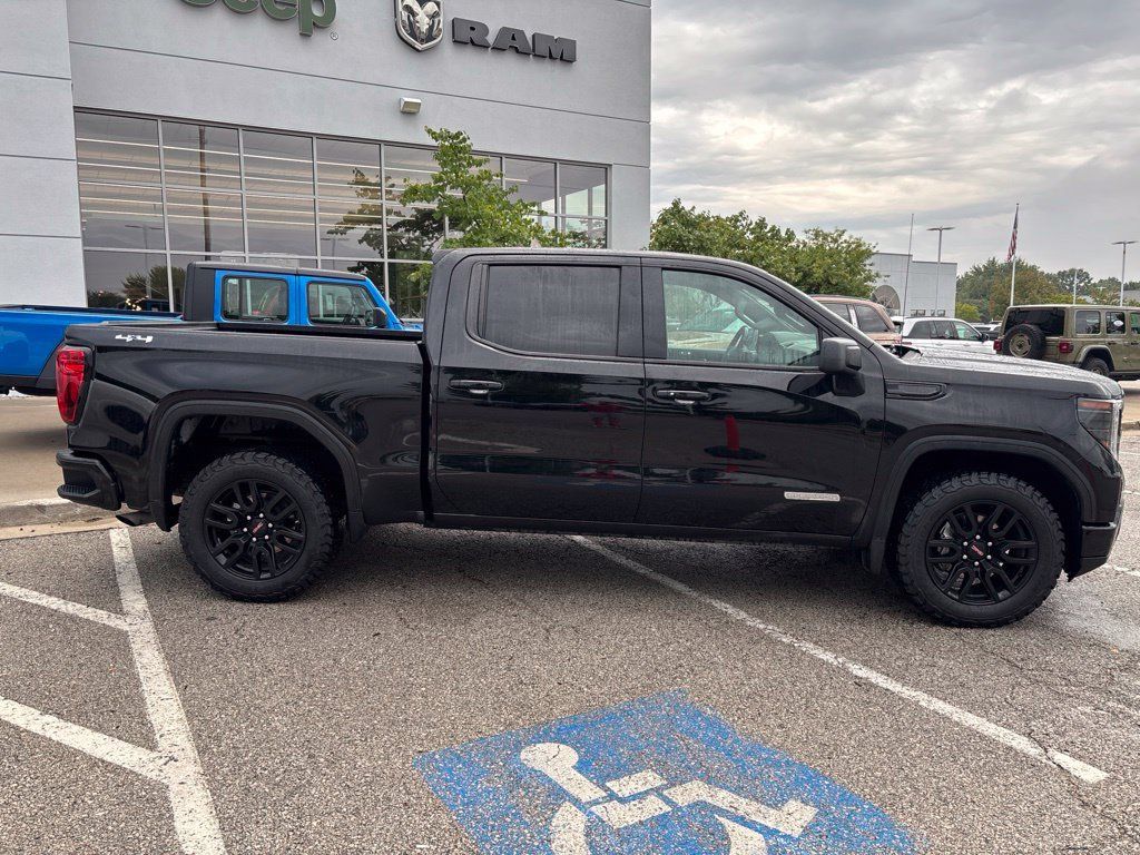 Used 2024 GMC Sierra 1500 Elevation AWD/4WD image 9