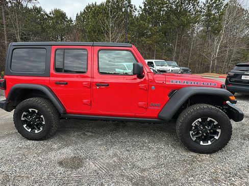 Used 2025 Jeep Wrangler Unlimited Rubicon 4xe image 7