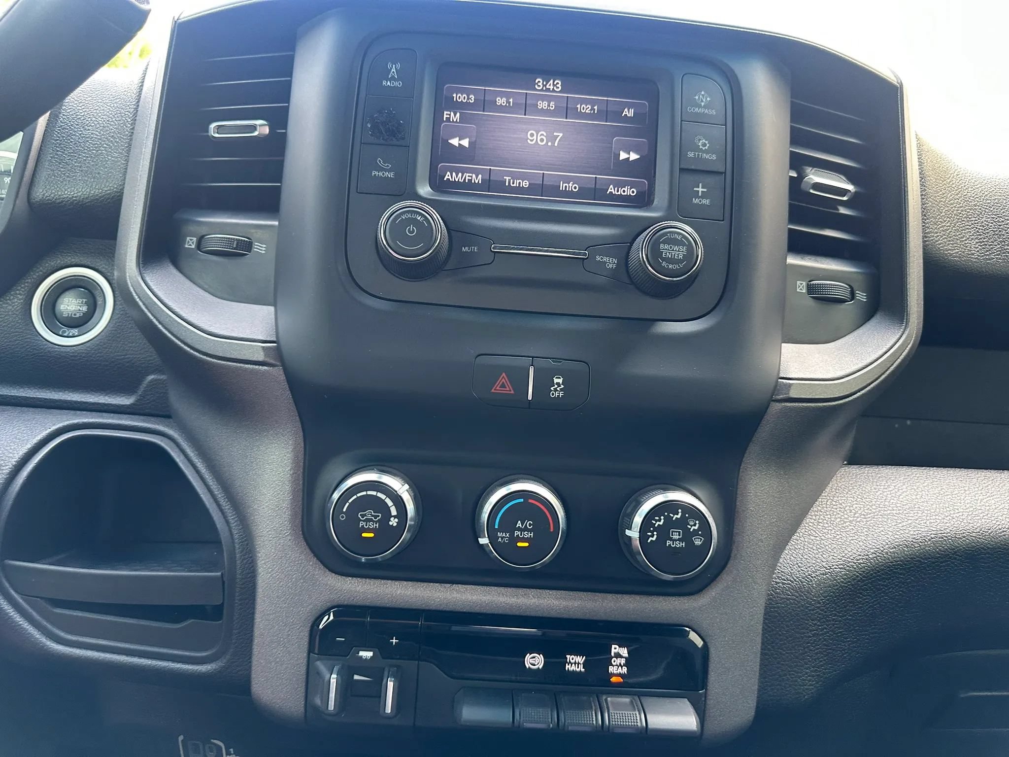 Used 2021 RAM 3500 Tradesman w/ Chrome Appearance Group AWD/4WD image 40