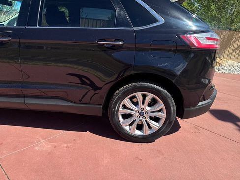 Used 2022 Ford Edge Titanium w/ Equipment Group 301A AWD/4WD image 36