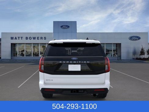 New 2026 Ford Expedition Active image 5