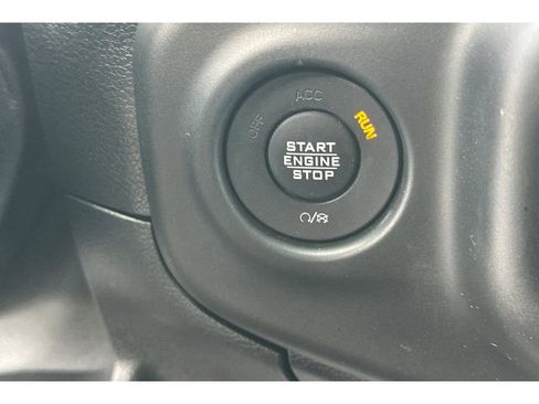 Used 2020 Jeep Wrangler Unlimited Rubicon w/ Safety Group image 25