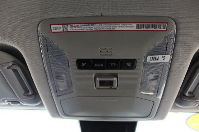 Certified 2025 Toyota RAV4 XLE AWD/4WD image 46